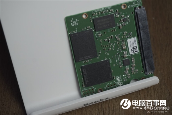 SATA固態的“超大杯”！浦科特M8VC Plus 1TB SSD上手