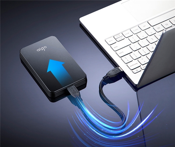 阿里云盤公測？你還是需要一塊aigo移動硬盤