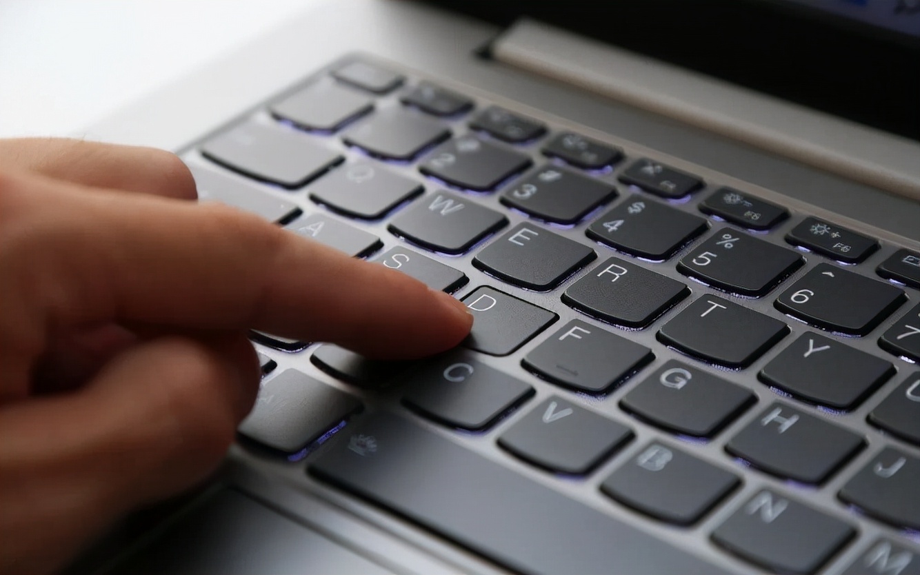 全球PC市場持續增長，聯想集團領跑PC銷量與技術研發