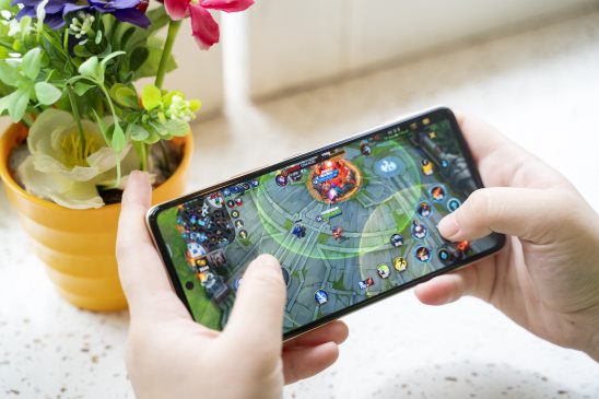 玩游戲最好的雙芯旗艦！iQOO Neo5S首銷斬獲多個雙冠軍