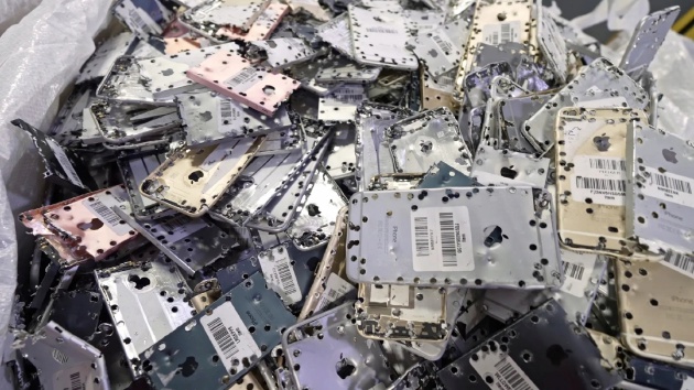 每小時可拆解 200 部 iPhone，一條視頻帶你了解蘋果拆解機器人 Daisy 工作過程