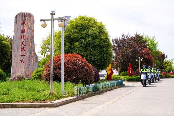 “航天大咖”見證小刀電動車品質力，國字號榮譽顯擔當